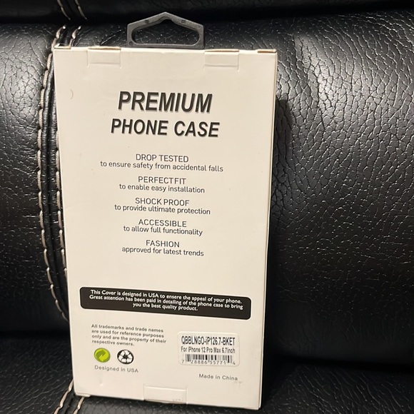 Phone case - Picture 2 of 4